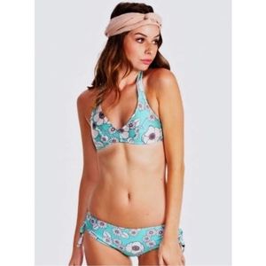 Women's NWT Sixties Floral Bikini Top